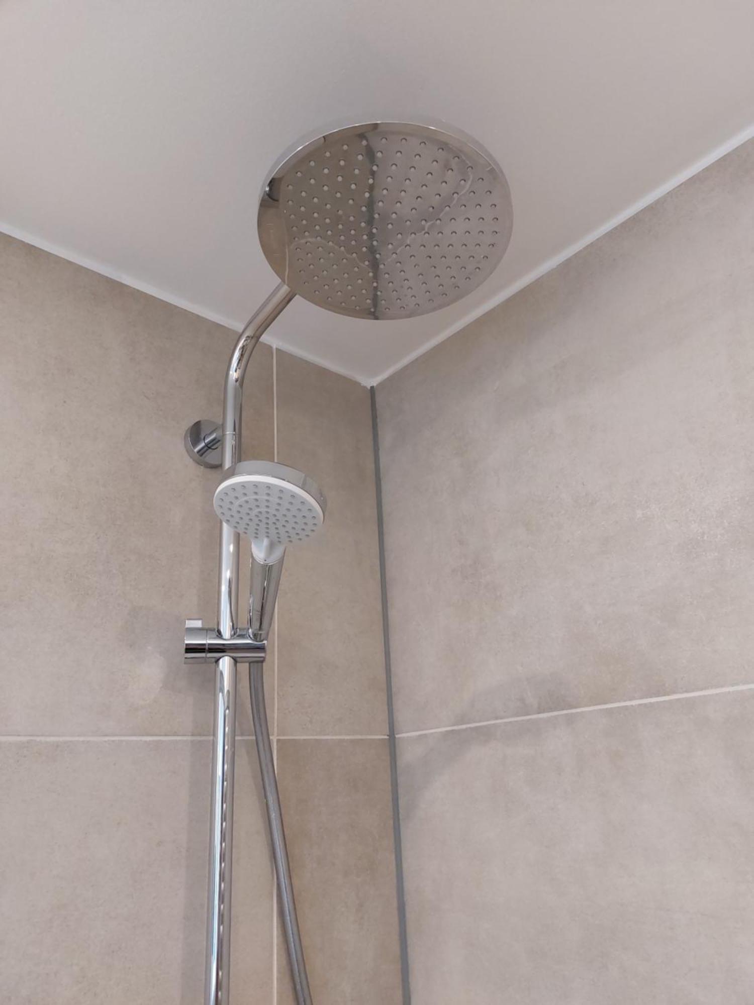 Deluxe 3 P I 2 Sz I Balkon I Kueche In - Hensold, Zeiss Fusslaeufig Oberkochen